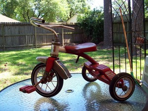 VINTAGE MTD TRICYCLE,60's, METALLIC RED 