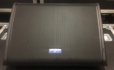 coaxial monitor wedge