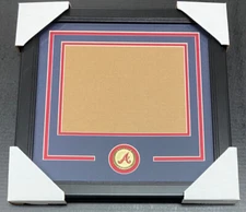 ATLANTA BRAVES Medallion Frame Kit 8x10 Photo Double Mat HORIZONTAL