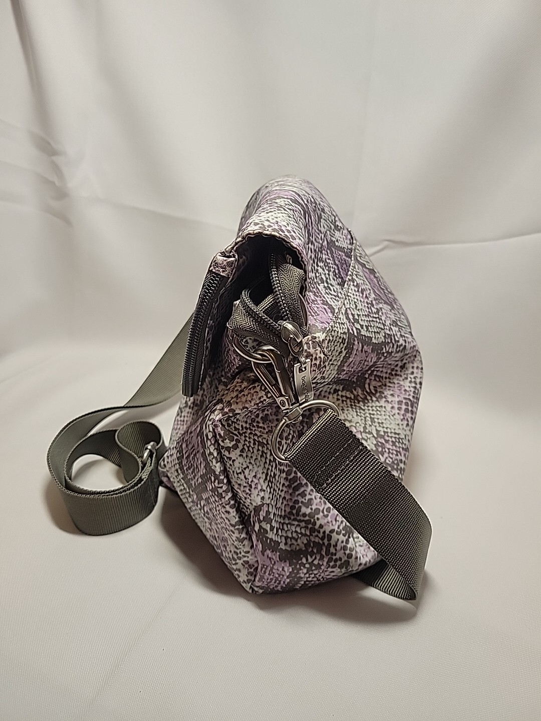 Baggallini Amanda Blush Python Crossbody Bag RFID… - image 2