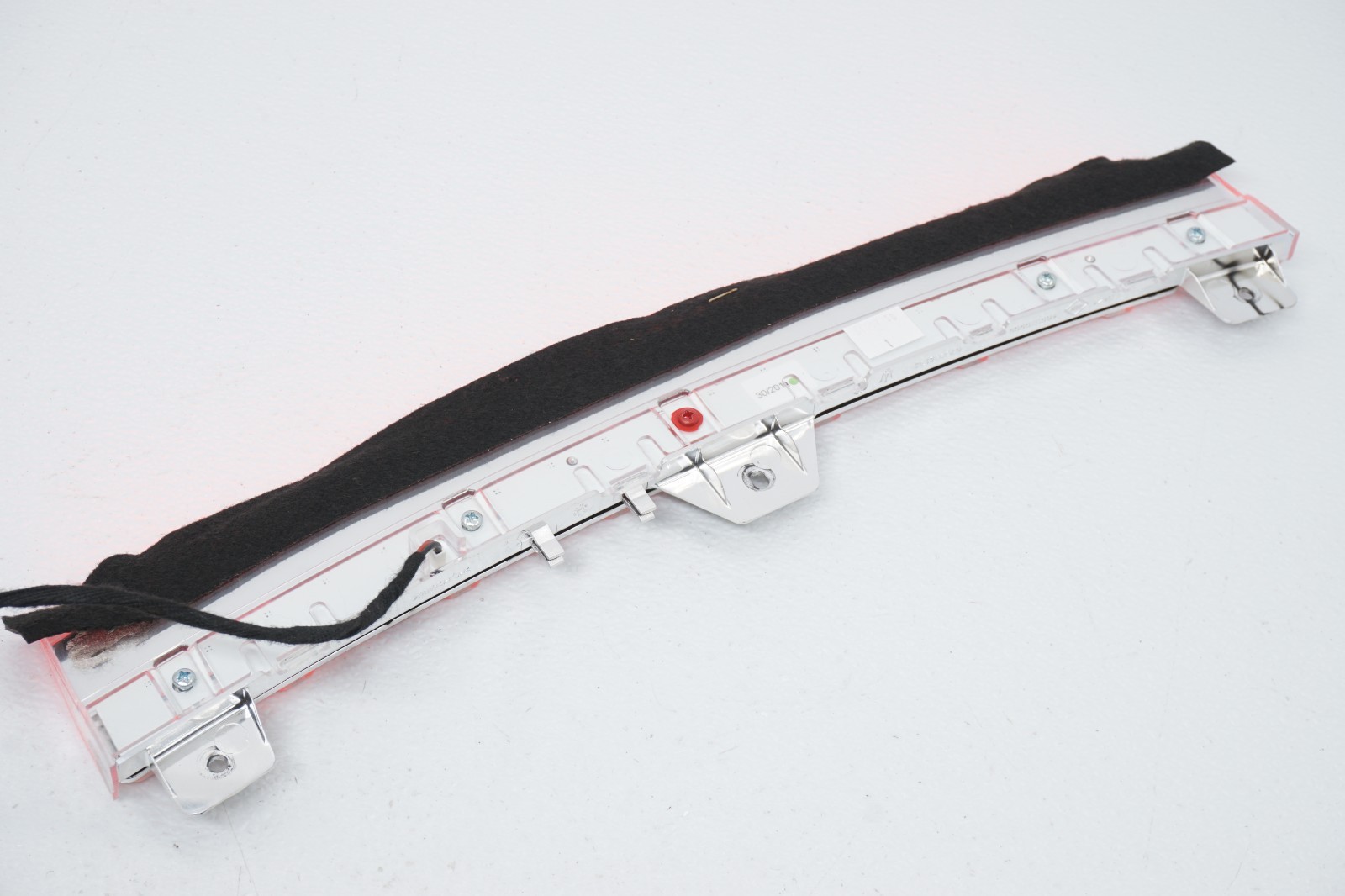 2017-2020 MASERATI GHIBLI OEM REAR CENTER THIRD 3RD STOP BRAKE LIGHT LAMP