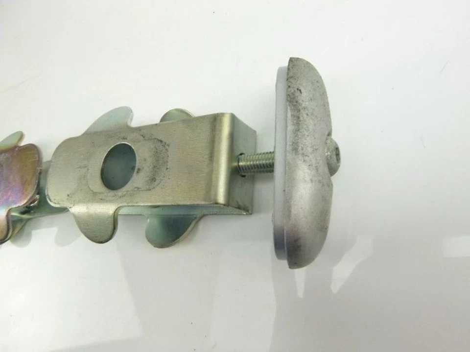 Ajustadores de eje de rueda trasera Suzuki SVF650 SFV 650 Gladius Foto 2 de 4