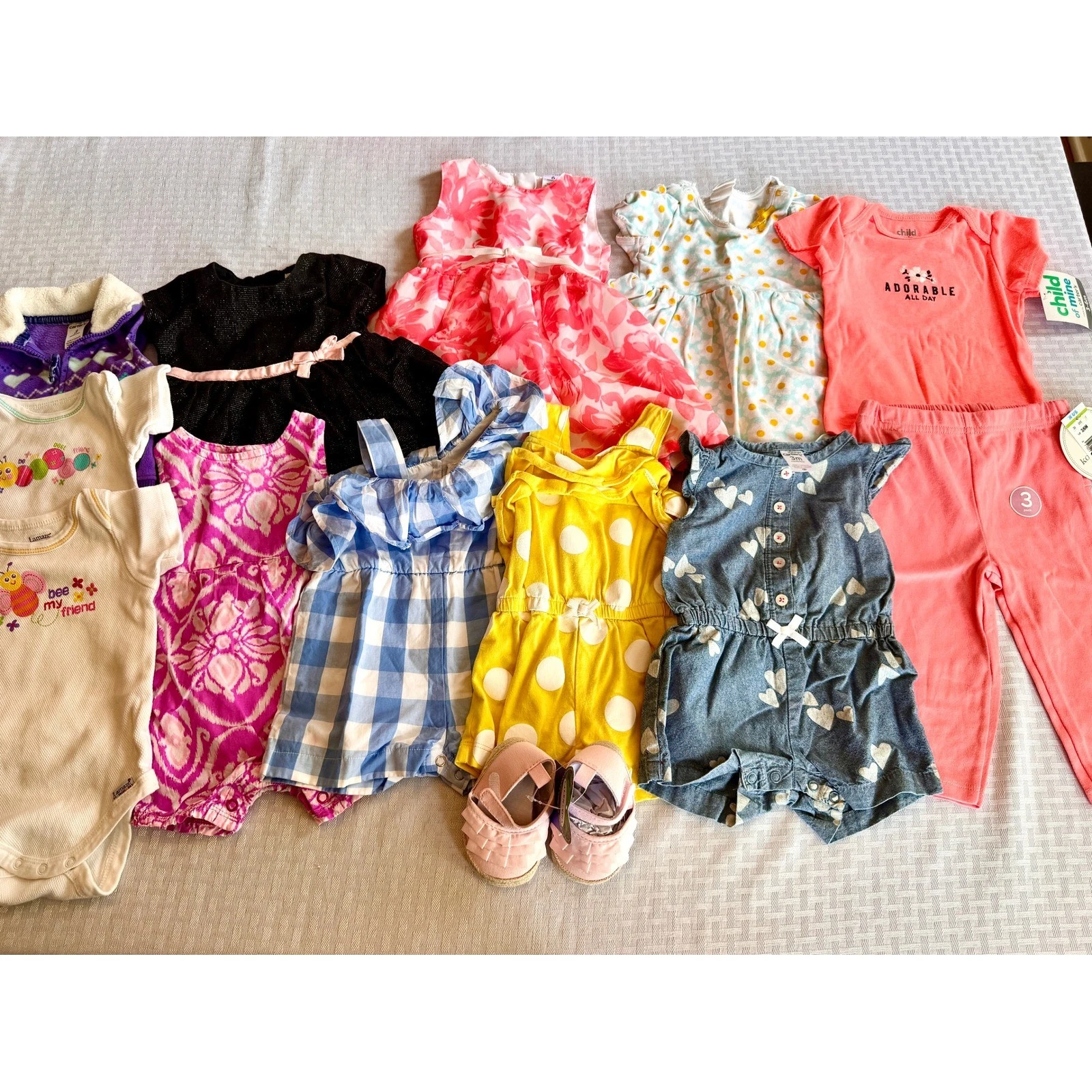 Baby Girl Clothes Lot 3-6 Months Carters H&M Rare Editions Rompers Dresses Shoes
Opens in a new wind