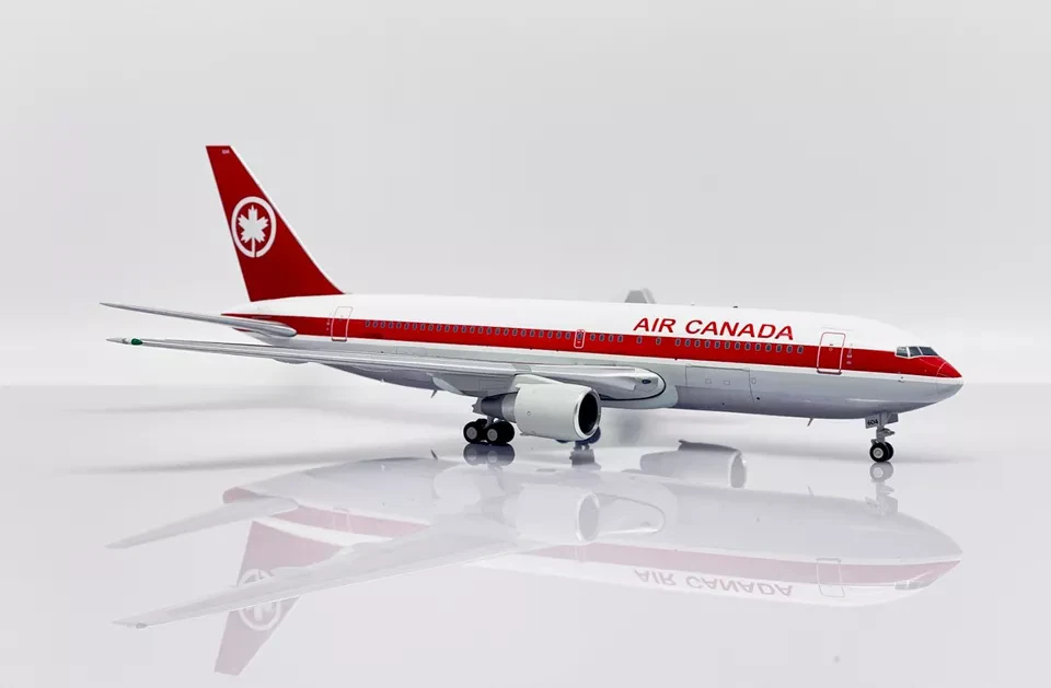 JC Wings 1/200 Air Canada Quimini Glider Boeing 767-200 C-GAUN Finished Model - Image 3 of 4