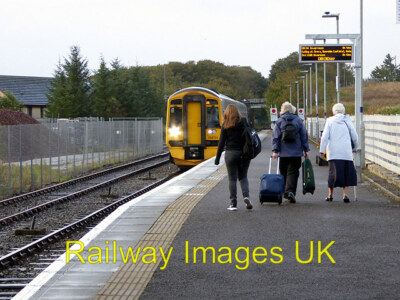 Railway Photo Class 158 DMU - Catching the Inverness train at Thurso  c2017