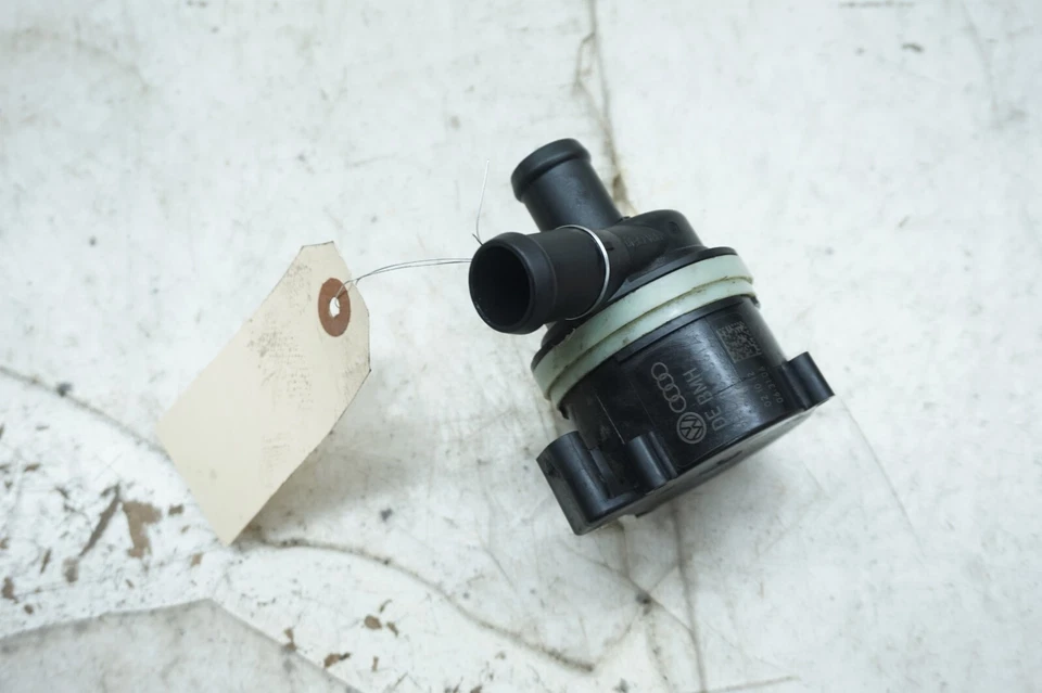 Водяной насос двигателя 2,0 л 2012-2015 Volkswagen Passat от оригинального производителя - Изображение 2 из 4