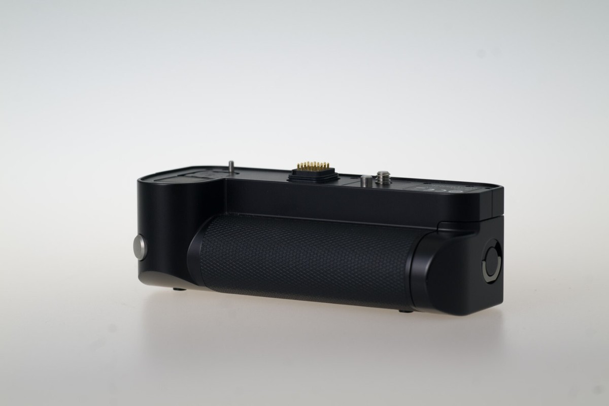 Leica HG-SCL4 SL Multifunctional Hand grip for the SL Camera Leica HG-SCL4 SL Multifunctional Hand grip for the SL Camera