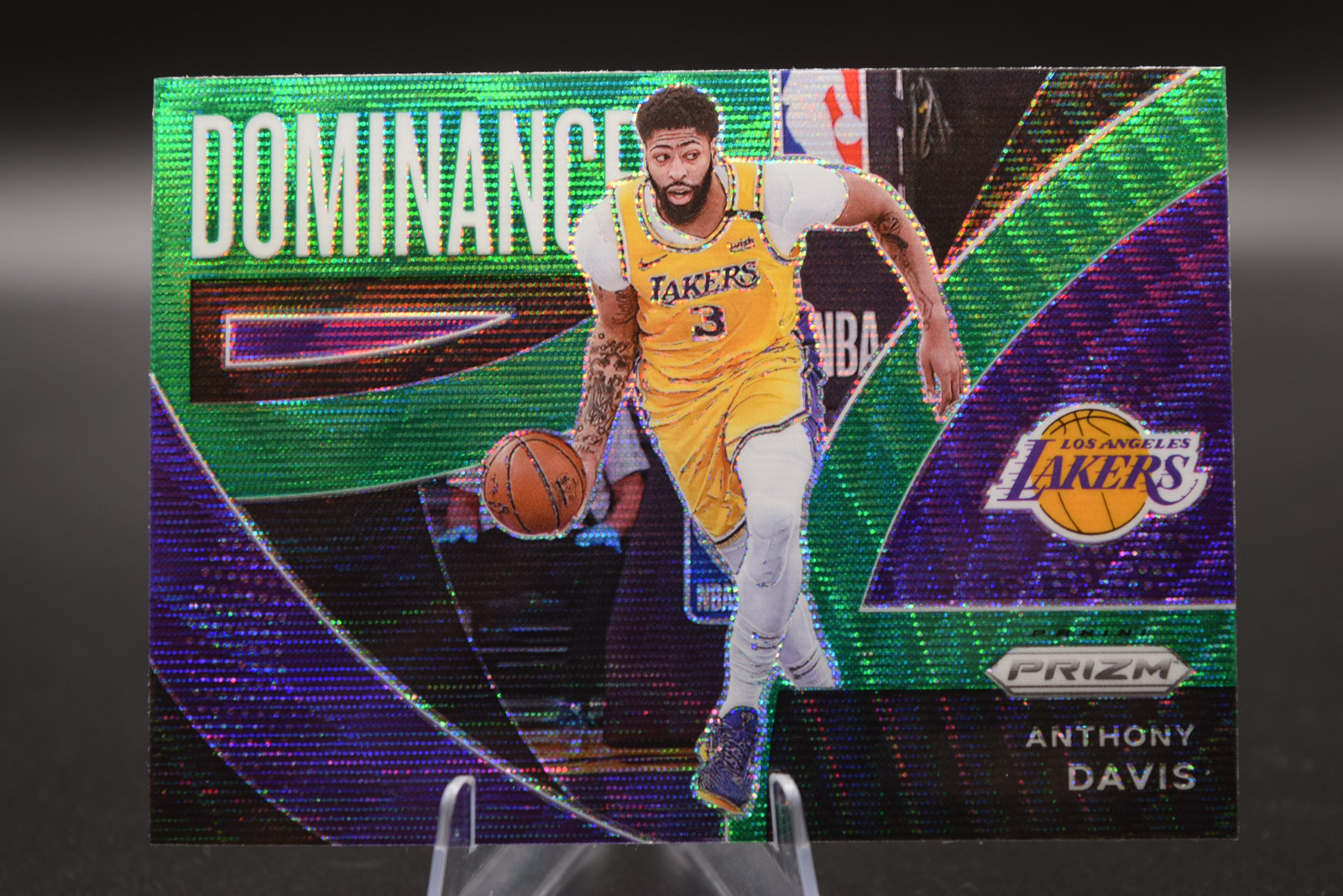 Anthony Davis 2021-22 Panini Prizm #20 Dominance Prizms Green Wave Lakers