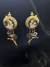 Lunch at The Ritz Vintage Tossed Thyme Clip on Earrings