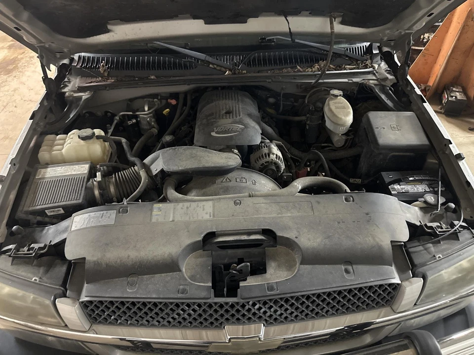 Parasol izquierdo usado se adapta a: camioneta Chevrolet Silverado 1500 2004 grado A izquierda Foto 4 de 4