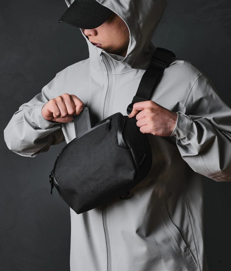 NWT Alpaka Waterproof Travel Vertex Sling Pouch Black | X-Pac RX36