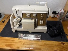 Macchina da cucire Singer 720