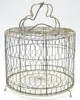 VTG Metal Hard Wire Mesh Silver Free Standing/Hanging Decorative 8'' Basket Round