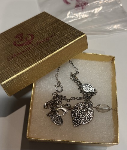 Premier Designs Silver tone Pendant And Necklace