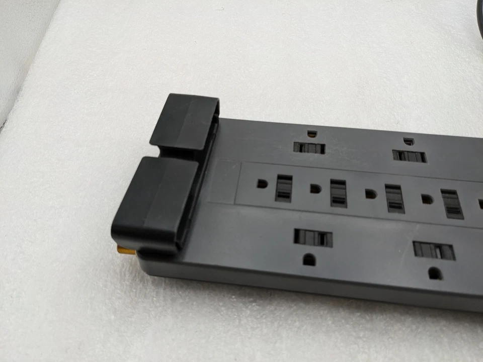 Tira de alimentación protectora contra sobretensiones Belkin BE112230-08 12 salidas 120V 15A 1800W envío y devolución gratuitos Foto 2 de 4