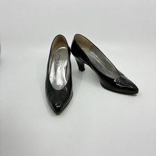 Vintage Charles Jourdan pumps 5.5 1970s black patent leather kitten heels
