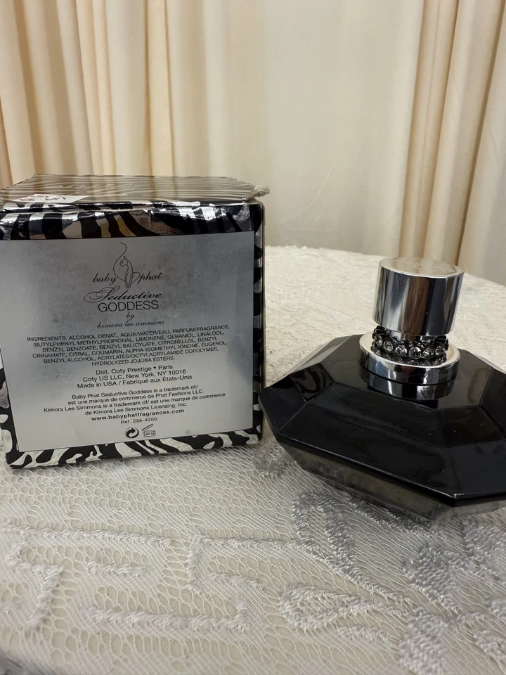 Baby Phat Seductive Goddess by Kimora Lee Simmons EDP Spray 100ml (Discontinued) Foto 3 de 3