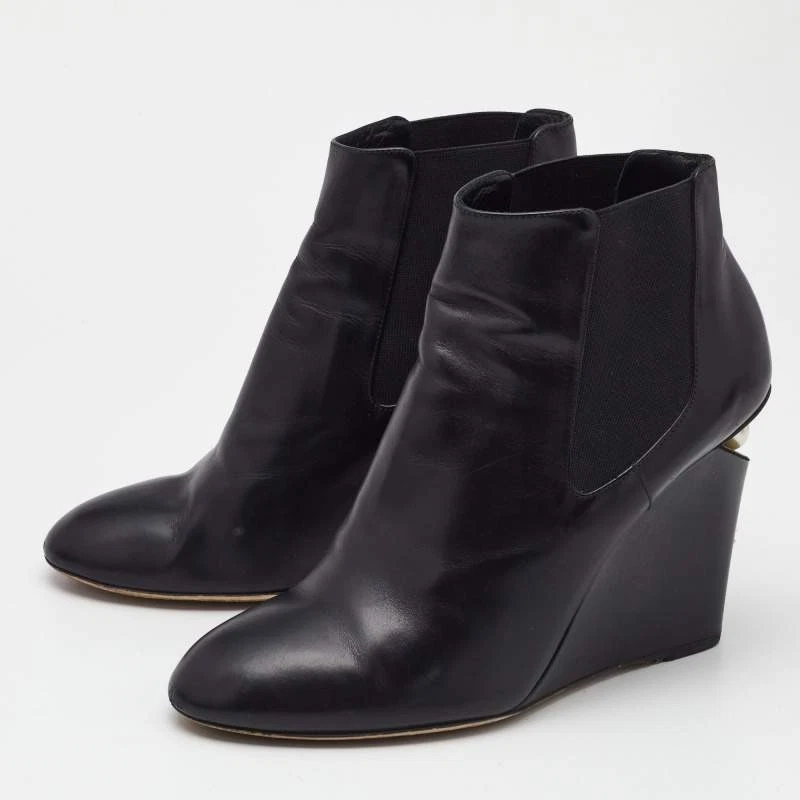 Botines de cuña Chanel de cuero negro adornados con perlas talla 40 Foto 2 de 4