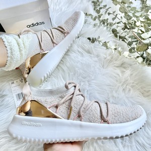 adidas cloudfoam ultimamotion women's sneakers