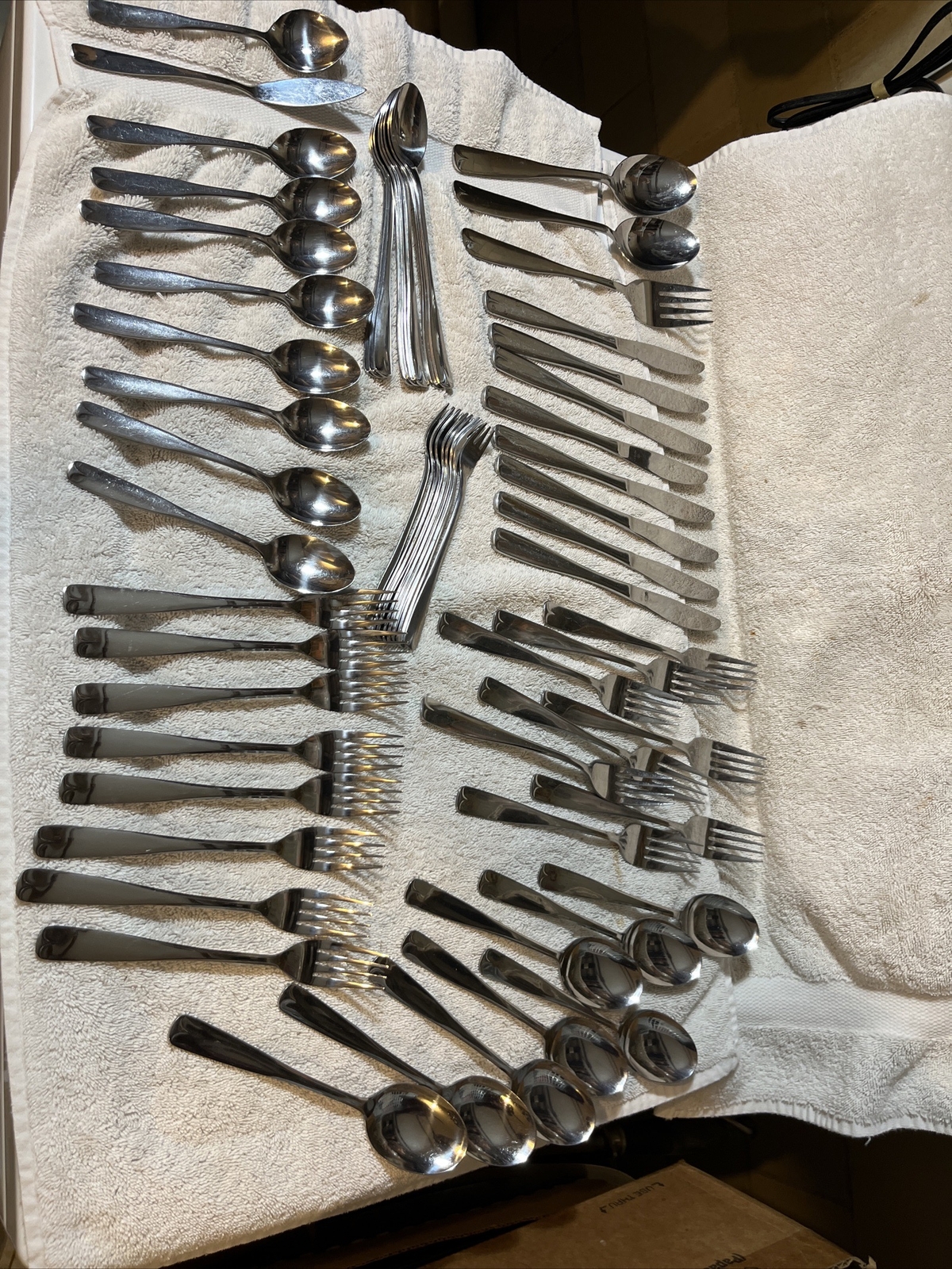 61 Pc Set Oneida Northland Stainless Flatware VILLAGE COMMON Ice Tea