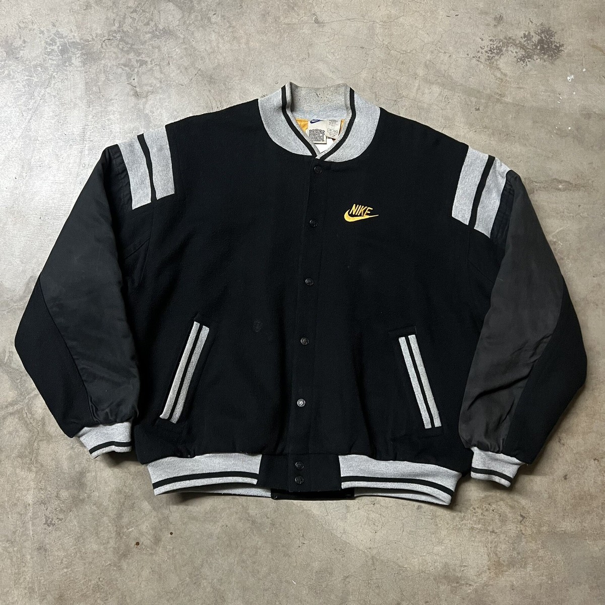 ジャケット・アウター vintage NIKE 2tone nylon jkt eq NIKE Jacket VTG 80s 3Tone Windbreaker Black White Magenta