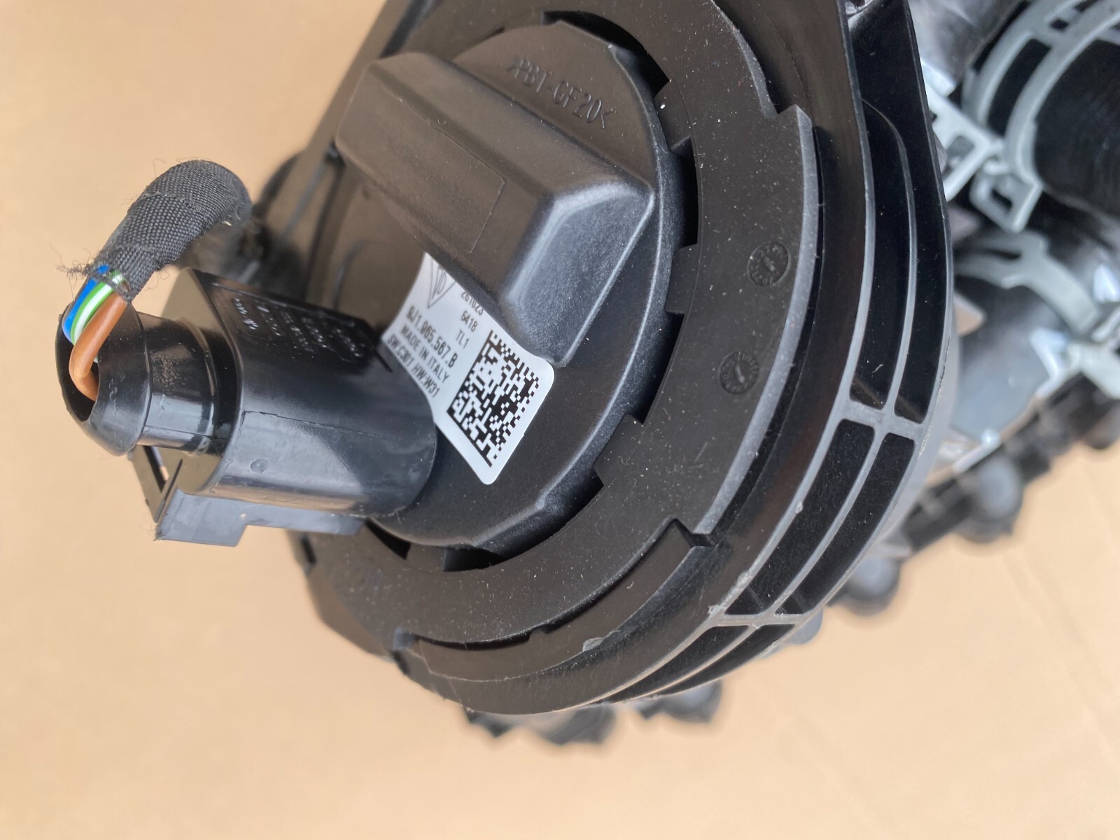 Porsche Taycan 9J1 Konsole Colling Pump Cooler Fan Water cooler  