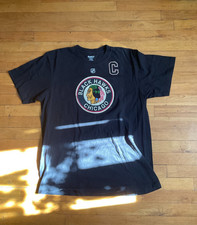 Reebok Jonathan Toews Chicago Blackhawks Captain T-Shirt NHL Hockey XL Black
