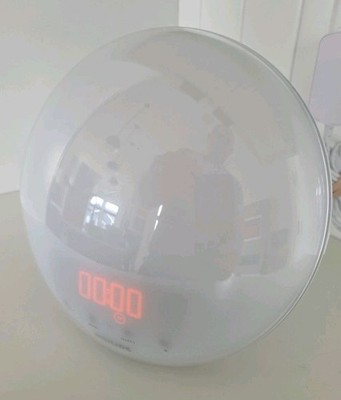 Philips SmartSleep Wake-Up Light Clock Alarm HF3520 Sunrise & Sunset Simulation