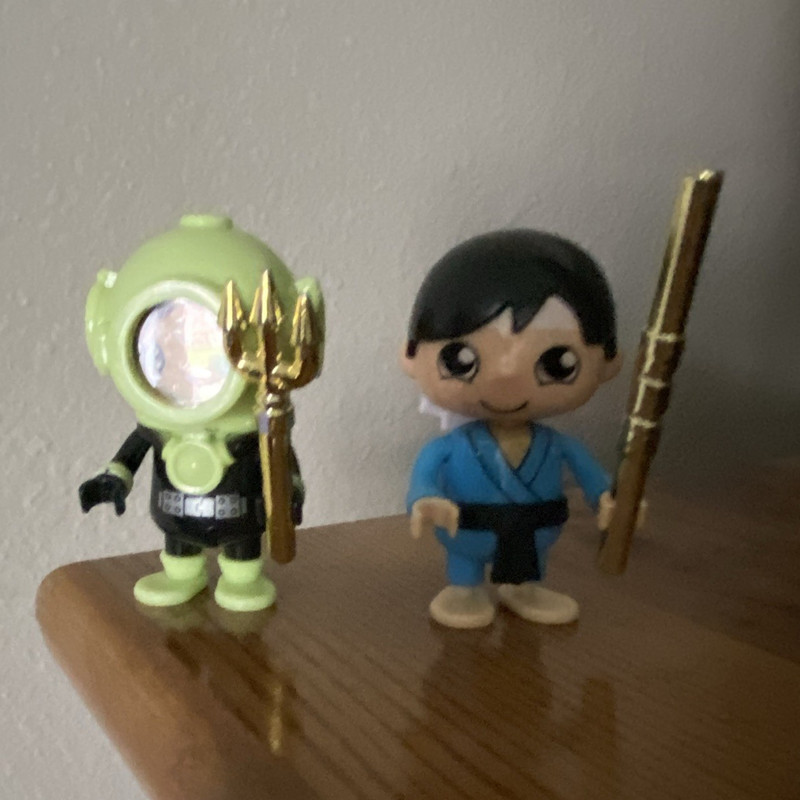 Funko Disney Aquaman & Mulan Mini Figure Lot (2) Metallic w/ Accessories