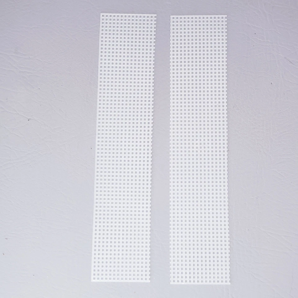 Lot of 17 Quick Count Plastic Canvas Sheets 7 Mesh 10.5" x 13.5" Multicolor - Image 4 of 4