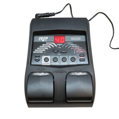 Digitech RP70 Modeling Guitar Processor with power supply