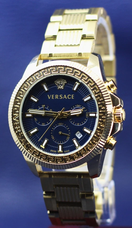 Reloj de cuarzo Versace de lujo cronógrafo en esfera azul con indicador de fecha para hombre. Foto 3 de 4