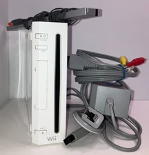 Nintendo Wii Console White RVL-001 With Power, AV, & Sensor  Bar. Tested Works
