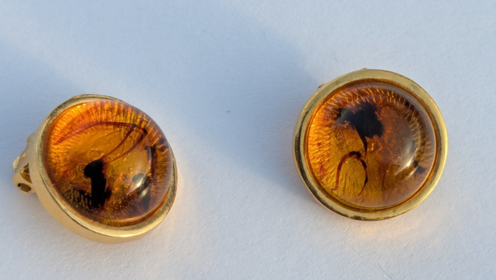 VTG Les Bernard Amber (Faux?) Clip-On Gold Tone Button Earrings View 2