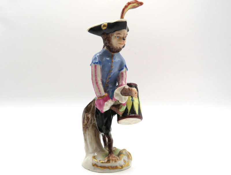 ANTIQUE GERMAN PORCELAIN MONKEY BAND FIGURINE AFTER MEISSEN