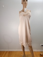 Vintage Antron Nylon III Dixie Belle Beige Full Slip Lace Detail Size 36 Average