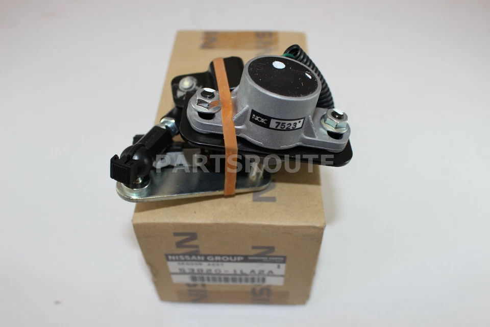 Sensor de ajuste de altura de suspensión trasera OEM Nissan Armada Infiniti QX56 QX80 Foto 2 de 4