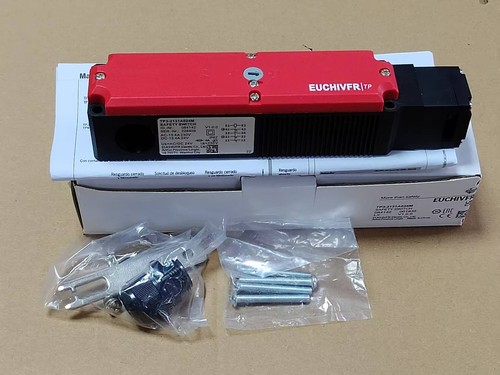 1PCS New in Box for Euchner TP3-2131A024M 084142 Safety Switch Free Shipping - Picture 1 of 7