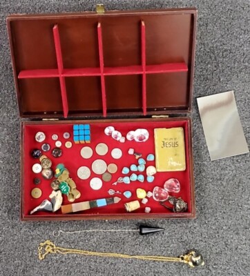 CAPTAIN WALDO'S BOX OF THE PAST WITH ELIZABETHAN II ERA TREASURES