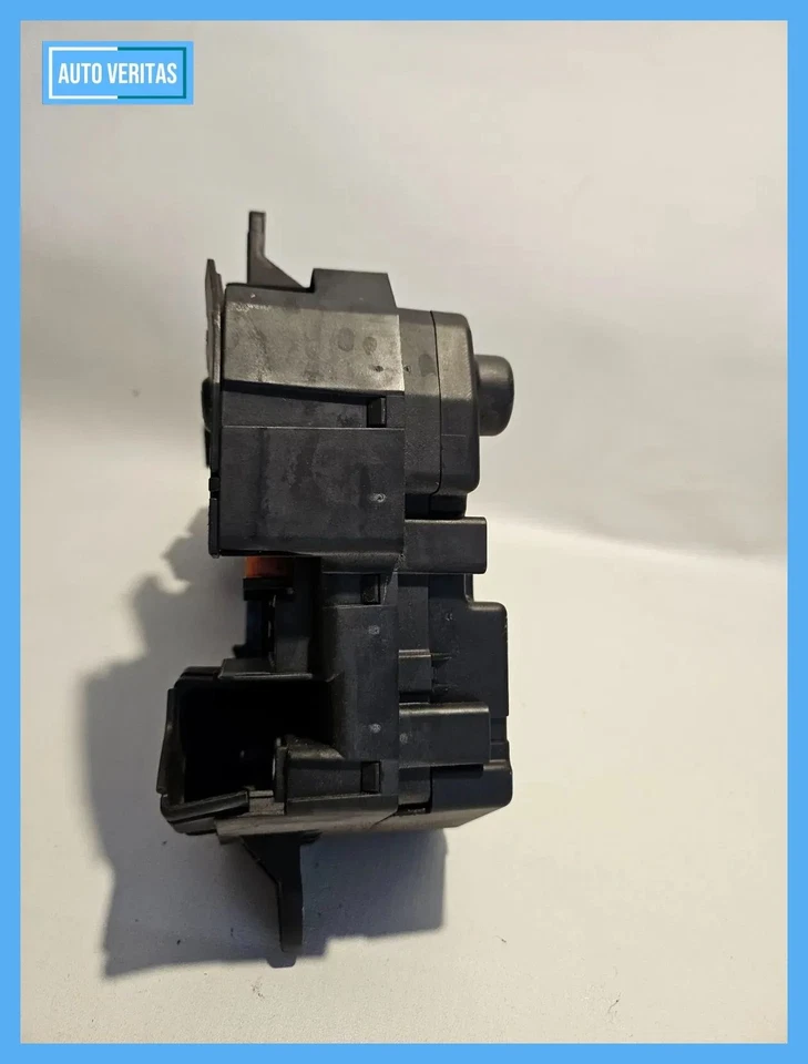 Original BMW E61 525i 192 PS fuse box 6906558-07 - Image 3 of 4