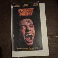 Columbia Pictures Fright Night VHS Horror Vampires Chris Sarandon Roddy McDowall