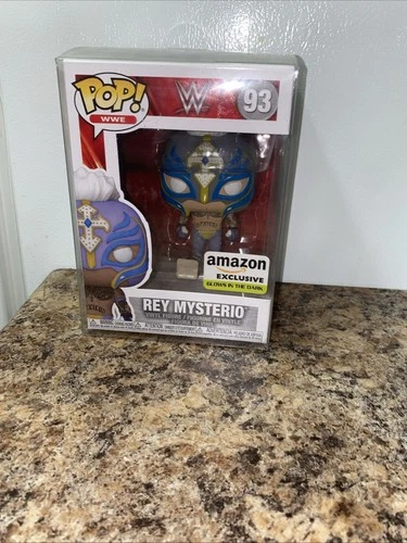 Funko Pop! WWE - Rey Mysterio (Glows) Amazon (Exclusive) #93 Vinyl Figure