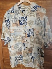 Tommy Bahama Men's Shirt XL 100 Silk Hawaiian Button Up Floral Tropical
