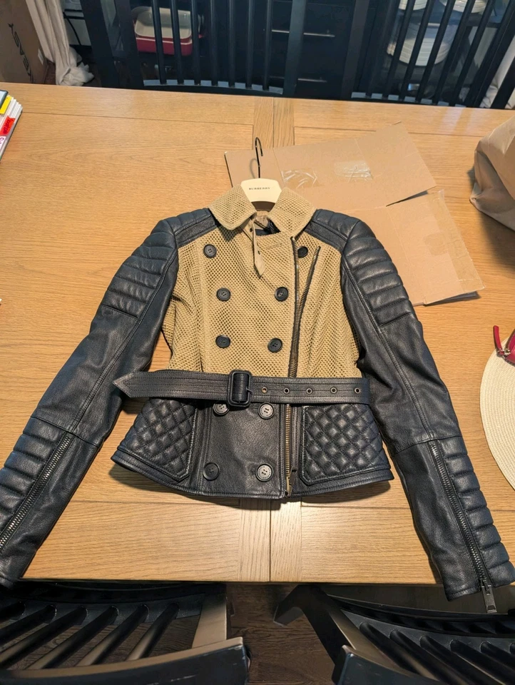 Chaqueta de moto Burberry Prorsum de cuero negro y malla beige superpuesta talla 36 nueva con etiquetas Foto 3 de 4