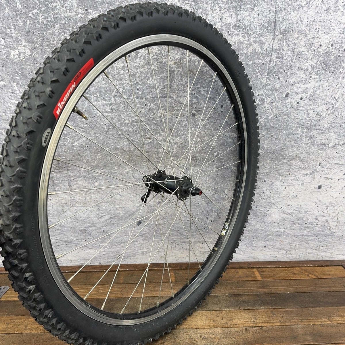 Vintage GTMTB Front Wheel Machine Tech Hub Mavic X221 26in 32h