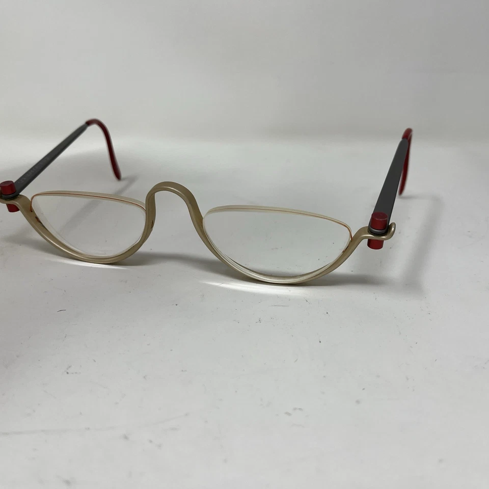 ÓCULOS GAIL SPENCE NO ONE OURO PRATA DN90 - Imagem 3 de 4