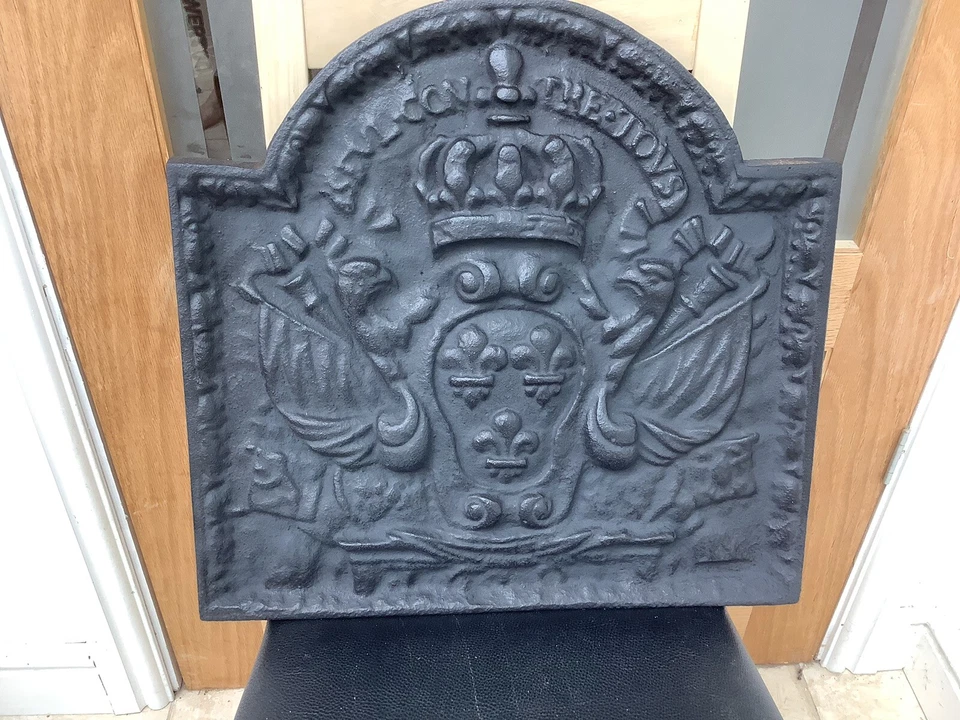 Antique French Cast Iron Fire Back - French Coat Of Arms And Flers De Lis - Image 3 of 4
