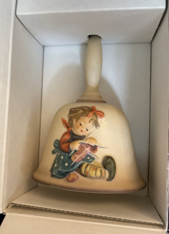 Vintage Goebel 1983 Hummel Annual Bell Sixth Edition Original Box Mint