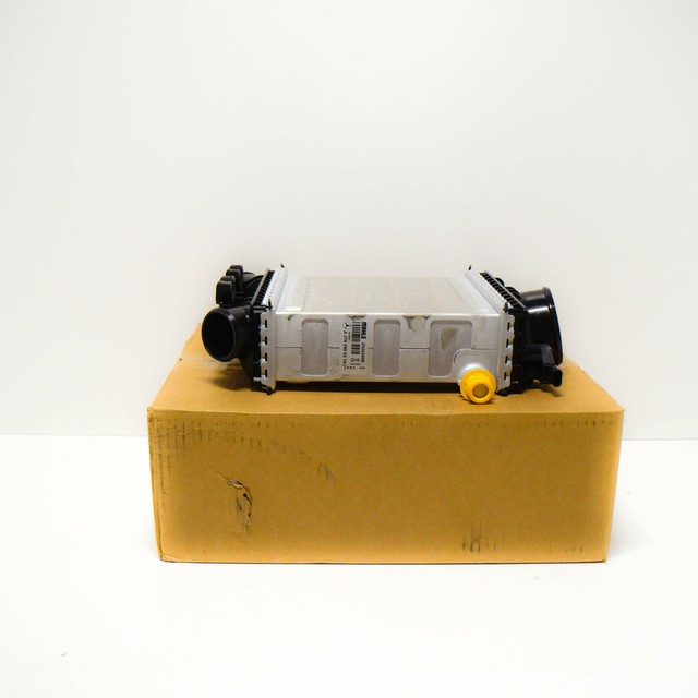 MercedesBenz Cclass W205 Intercooler Radiator A2760900214 OEM for