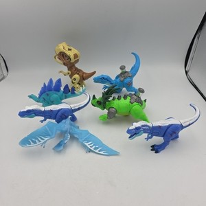Lot Of 7 Dinosaur Toys T-Rex Stegosaurus Triceratops